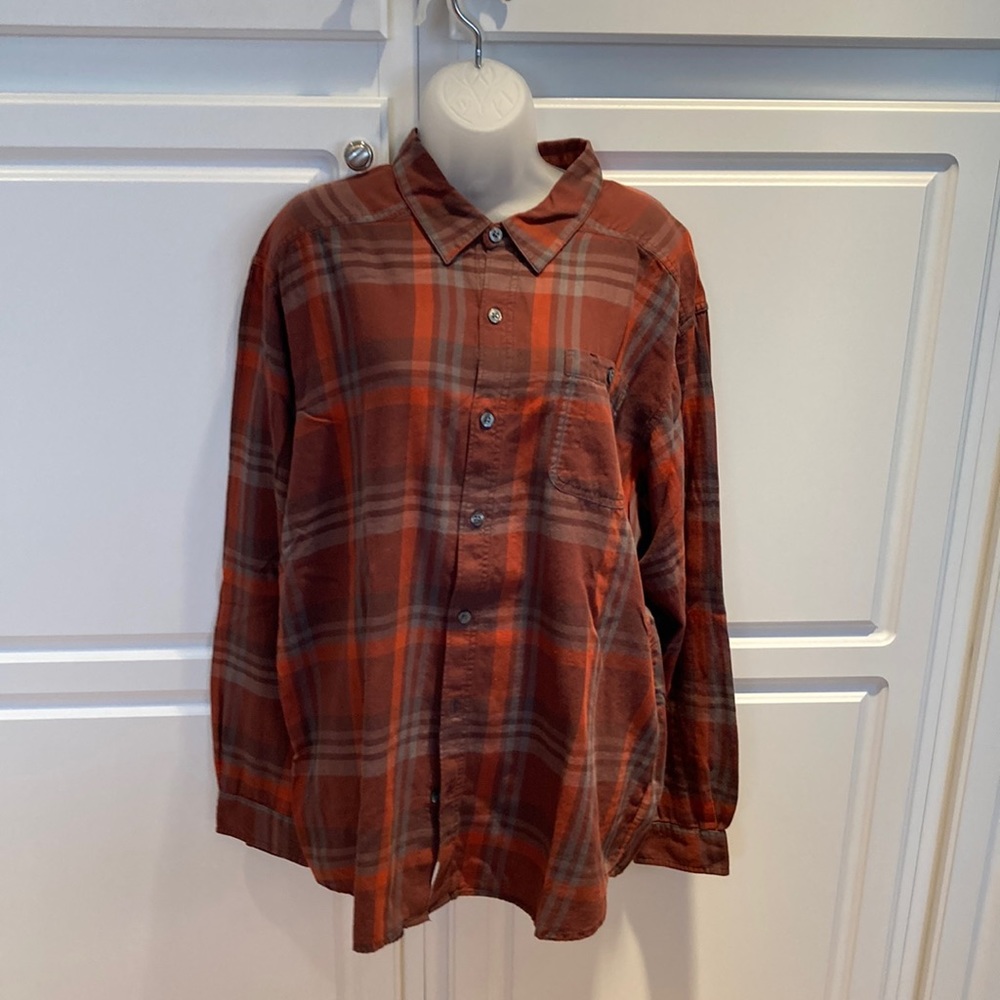 EUC Mens Columbia flannel. Size XL